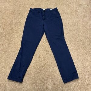 GAP women “Girlfriend Khaki” pants. Size 2